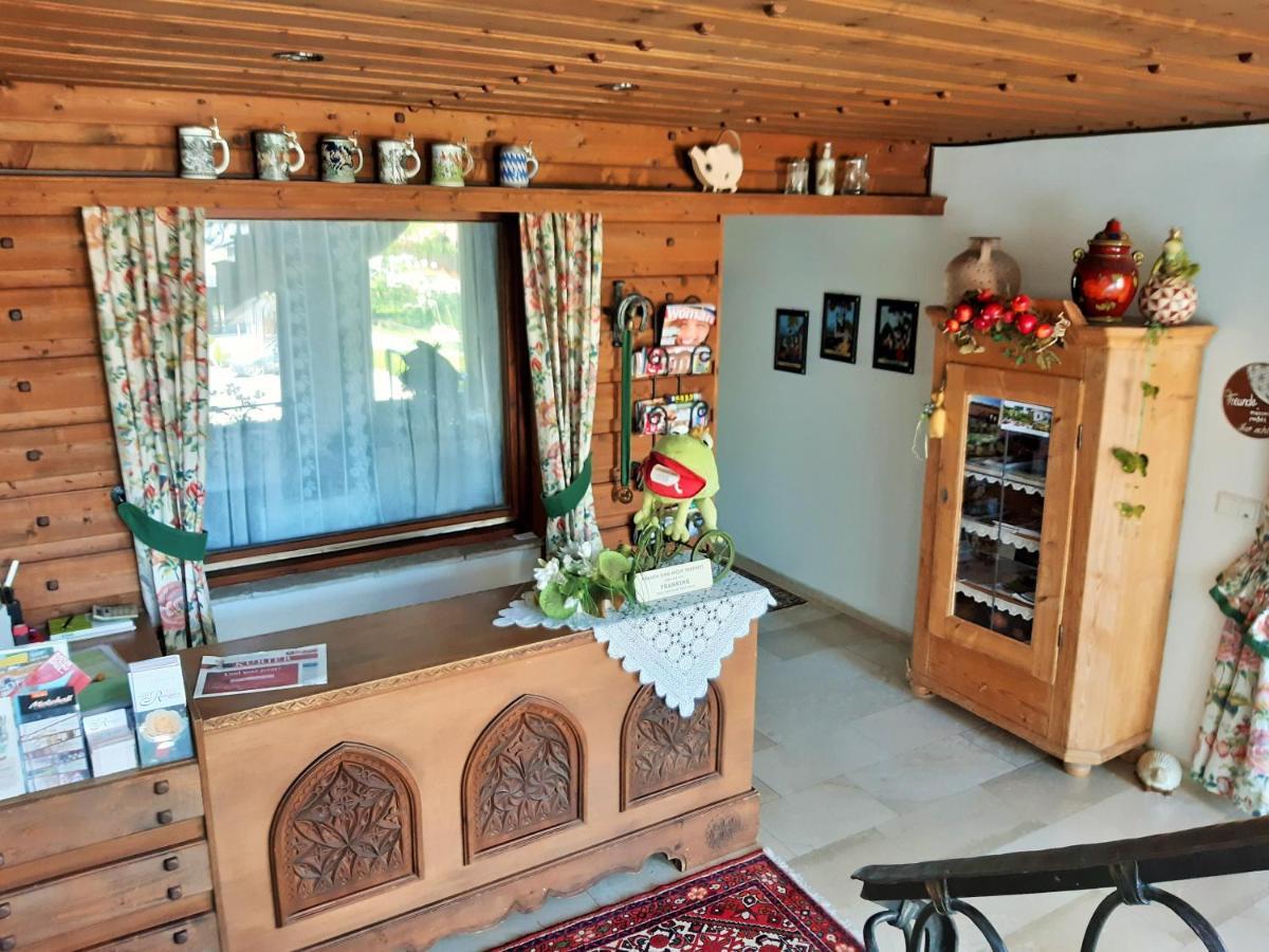Hotel/Pension Rosengarten Franking エクステリア 写真