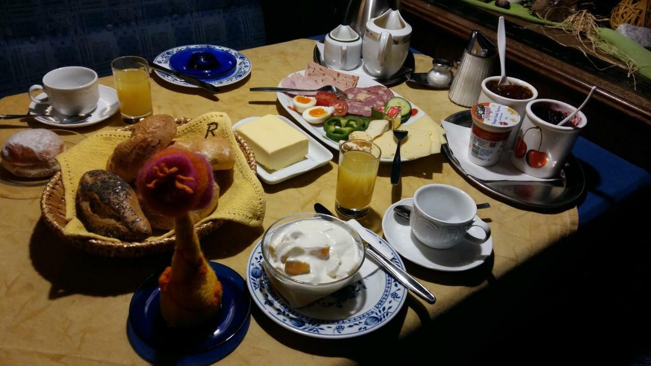 Hotel/Pension Rosengarten Franking エクステリア 写真